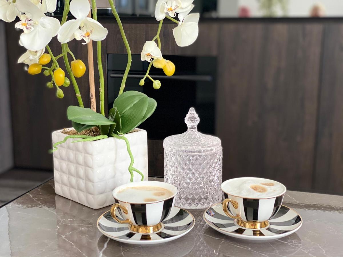 Modern And Luxury Apartment In The Center Of Каунас Экстерьер фото